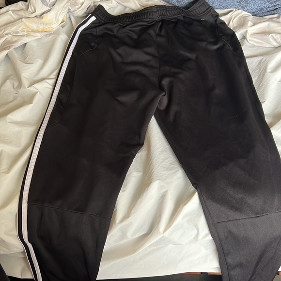 Track pants - Picture 2 of 3